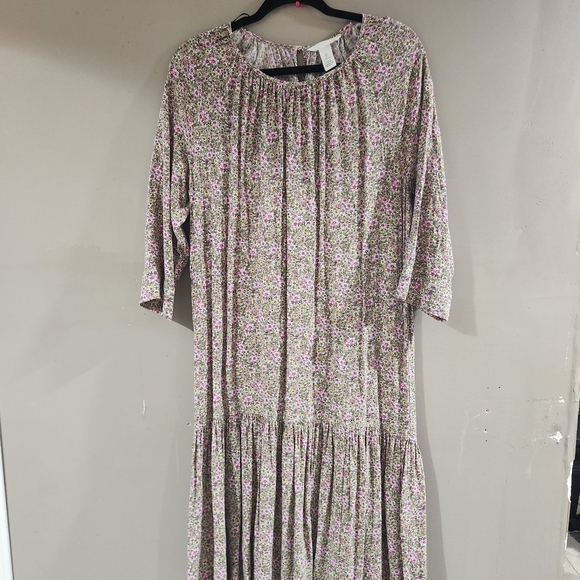 H&M Dresses & Skirts - H&M floral print tiered maxi dress Sz S Boho Coastal Cowgirl